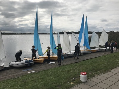 lesdag-1-zeiltjes-aan-de-stijger
